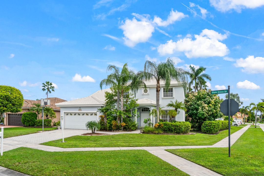 En Venta: $890,000 (5 camas, 3 baños, 2890 Pies cuadrados)