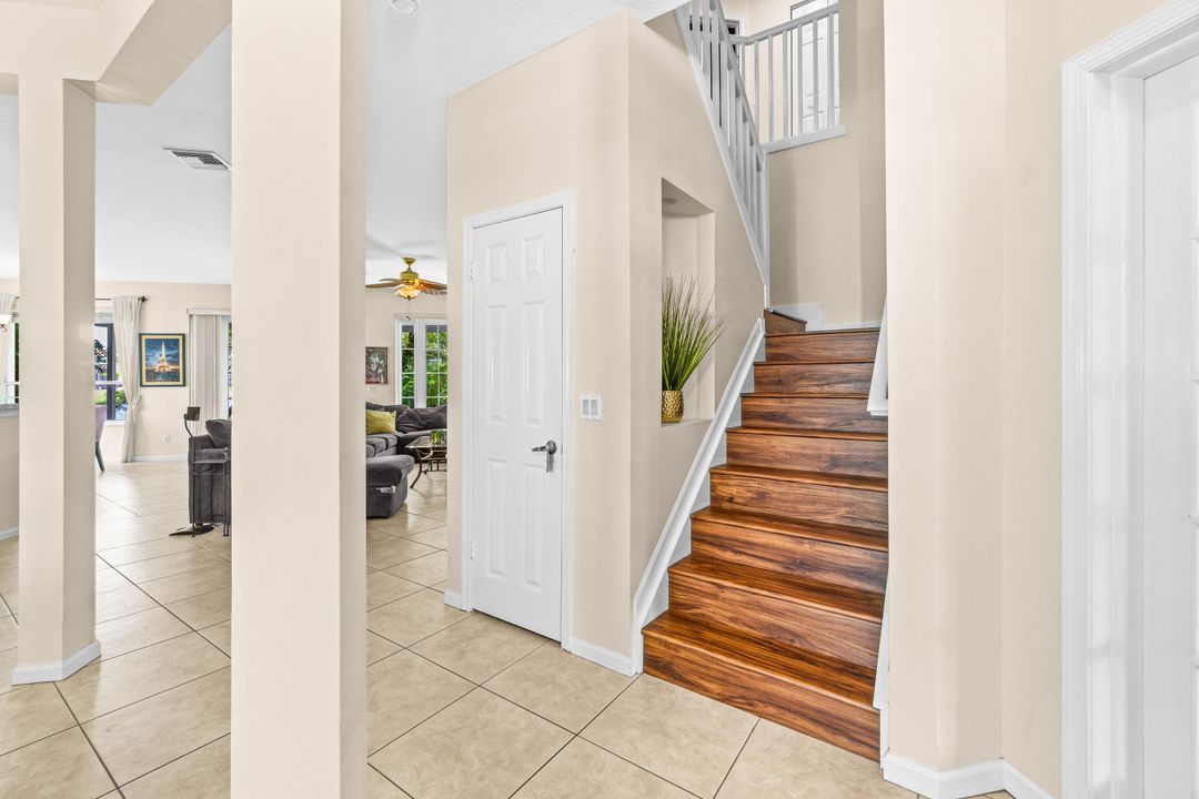 En Venta: $890,000 (5 camas, 3 baños, 2890 Pies cuadrados)