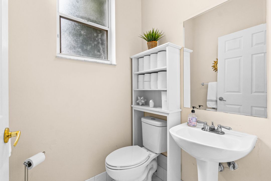 En Venta: $890,000 (5 camas, 3 baños, 2890 Pies cuadrados)