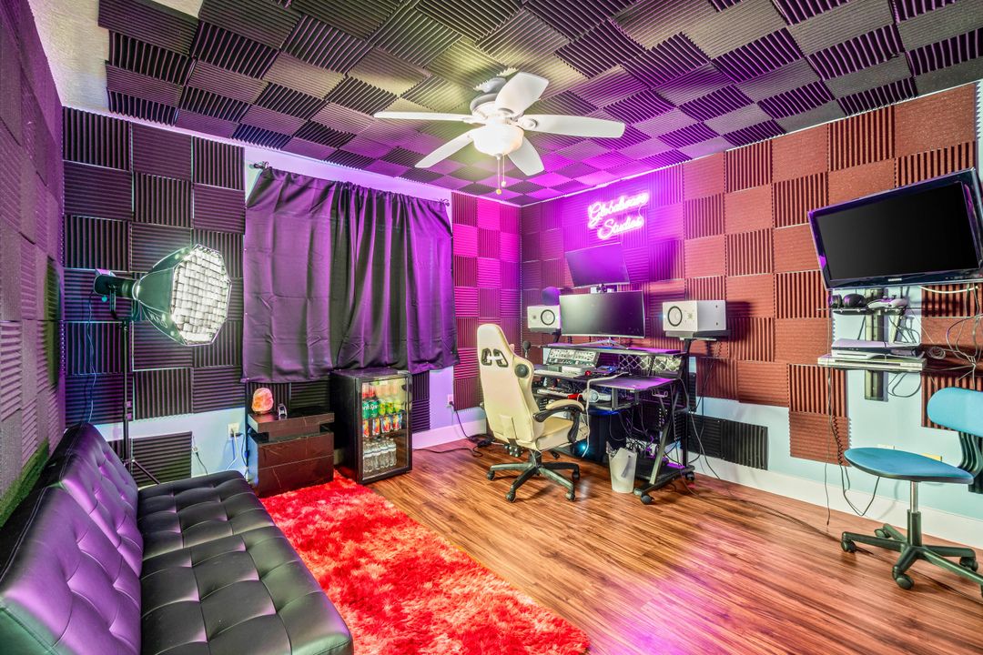 En Venta: $890,000 (5 camas, 3 baños, 2890 Pies cuadrados)