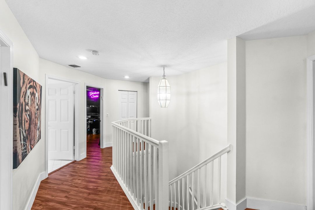 En Venta: $890,000 (5 camas, 3 baños, 2890 Pies cuadrados)