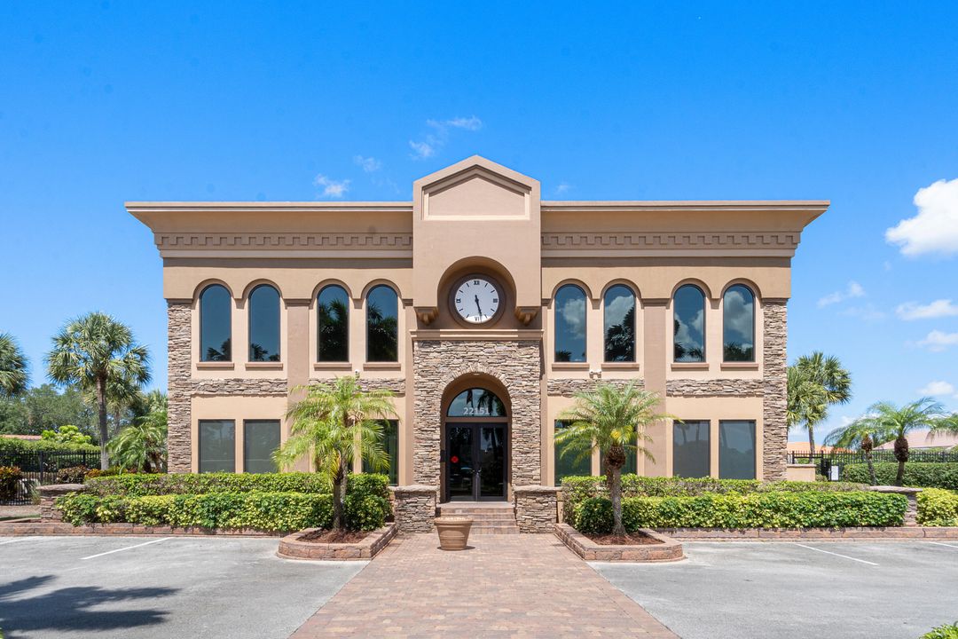 En Venta: $890,000 (5 camas, 3 baños, 2890 Pies cuadrados)