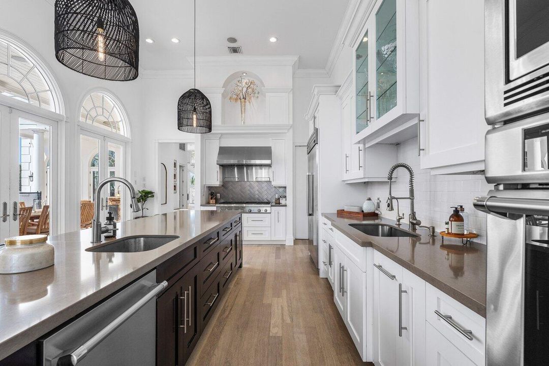 На продажу: $5,950,000 (6 спален, 7 ванн, 6351 Квадратных фут)