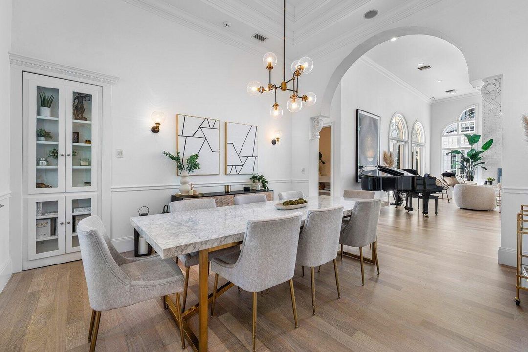 На продажу: $5,950,000 (6 спален, 7 ванн, 6351 Квадратных фут)