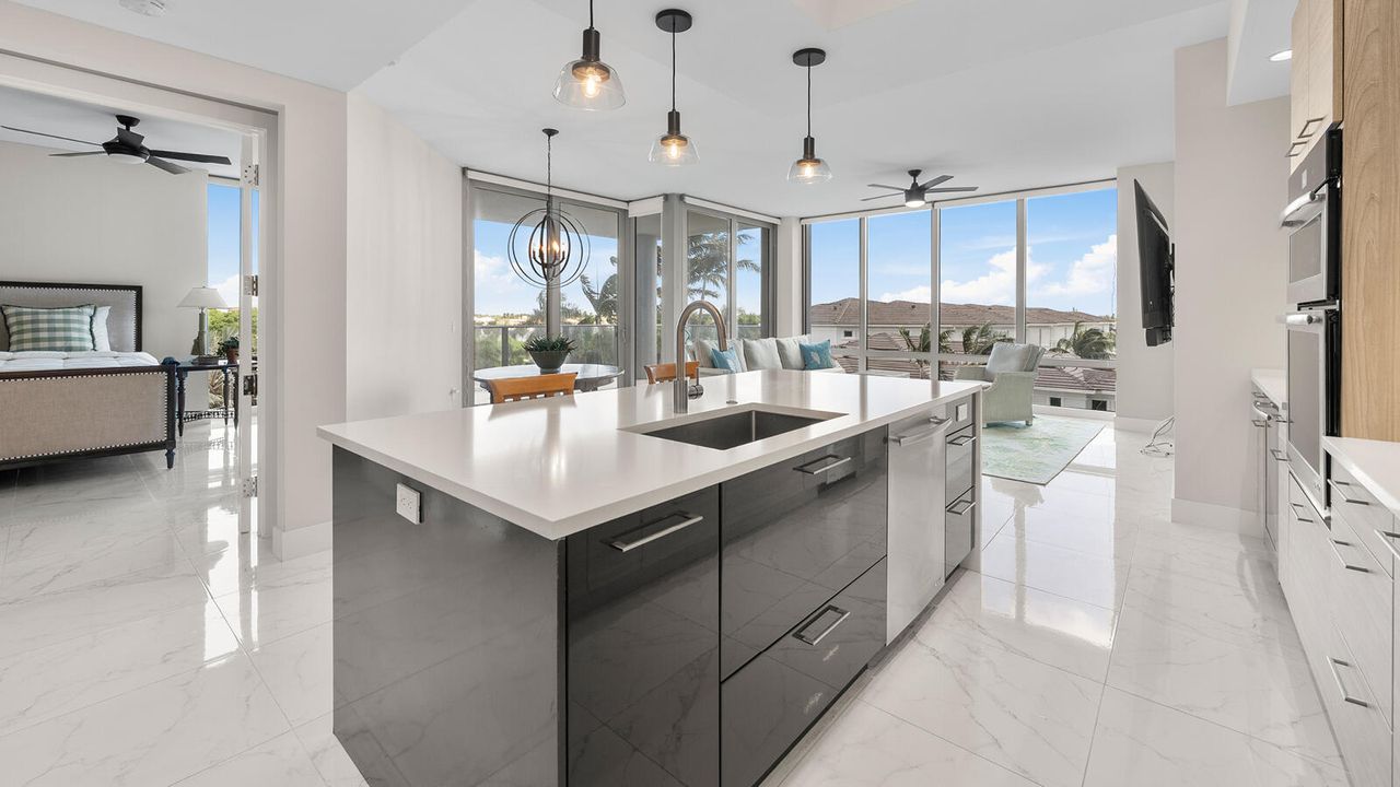 En Venta: $1,550,000 (2 camas, 2 baños, 1850 Pies cuadrados)