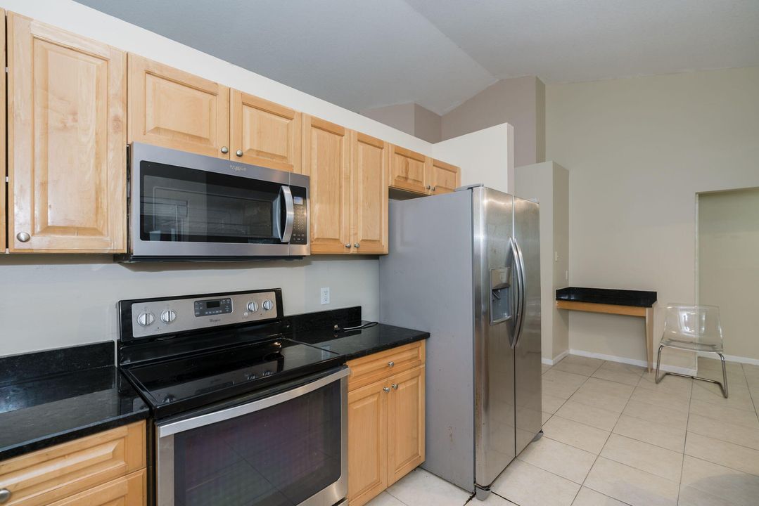 Active With Contract: $639,000 (6 beds, 4 baths, 3224 Square Feet)