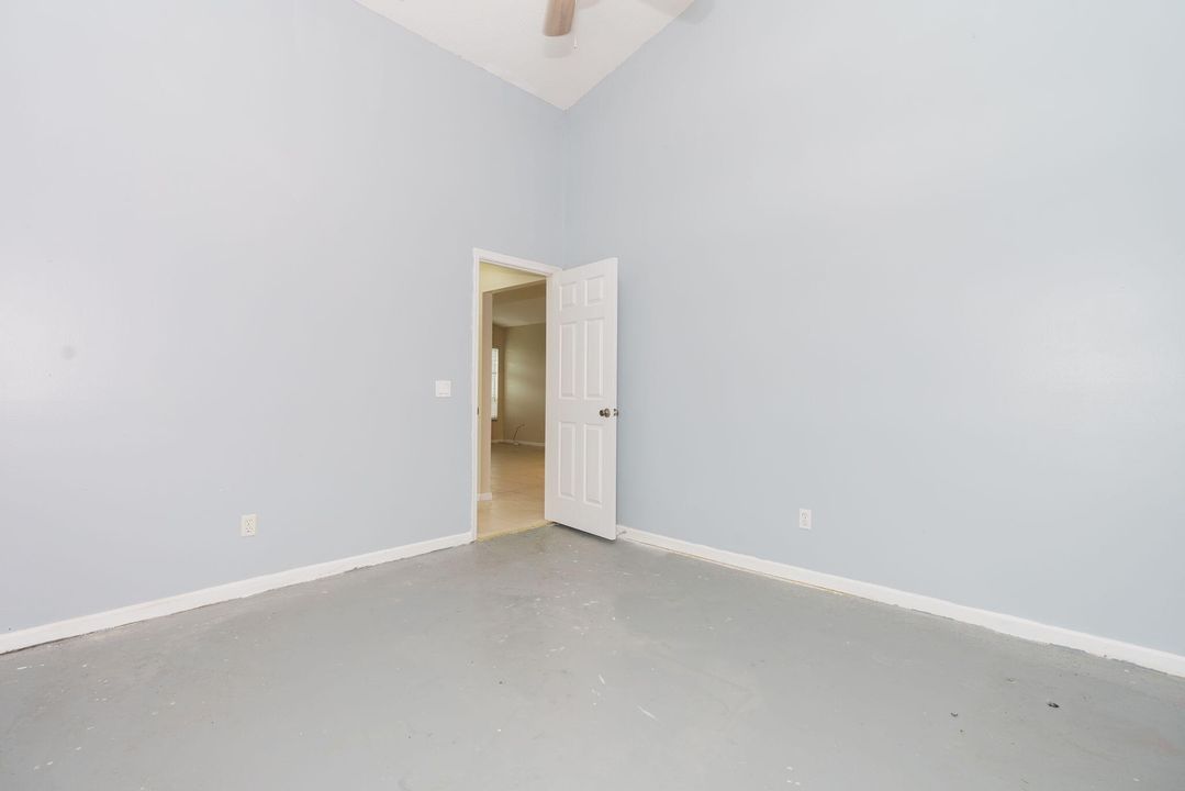 Active With Contract: $639,000 (6 beds, 4 baths, 3224 Square Feet)