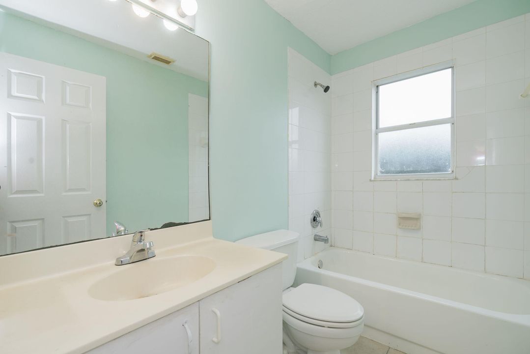 Active With Contract: $639,000 (6 beds, 4 baths, 3224 Square Feet)