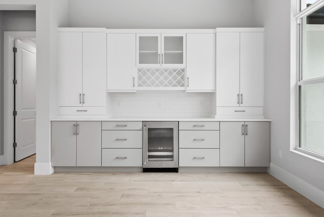 待售: $904,657 (3 贝兹, 3 浴室, 2321 平方英尺)