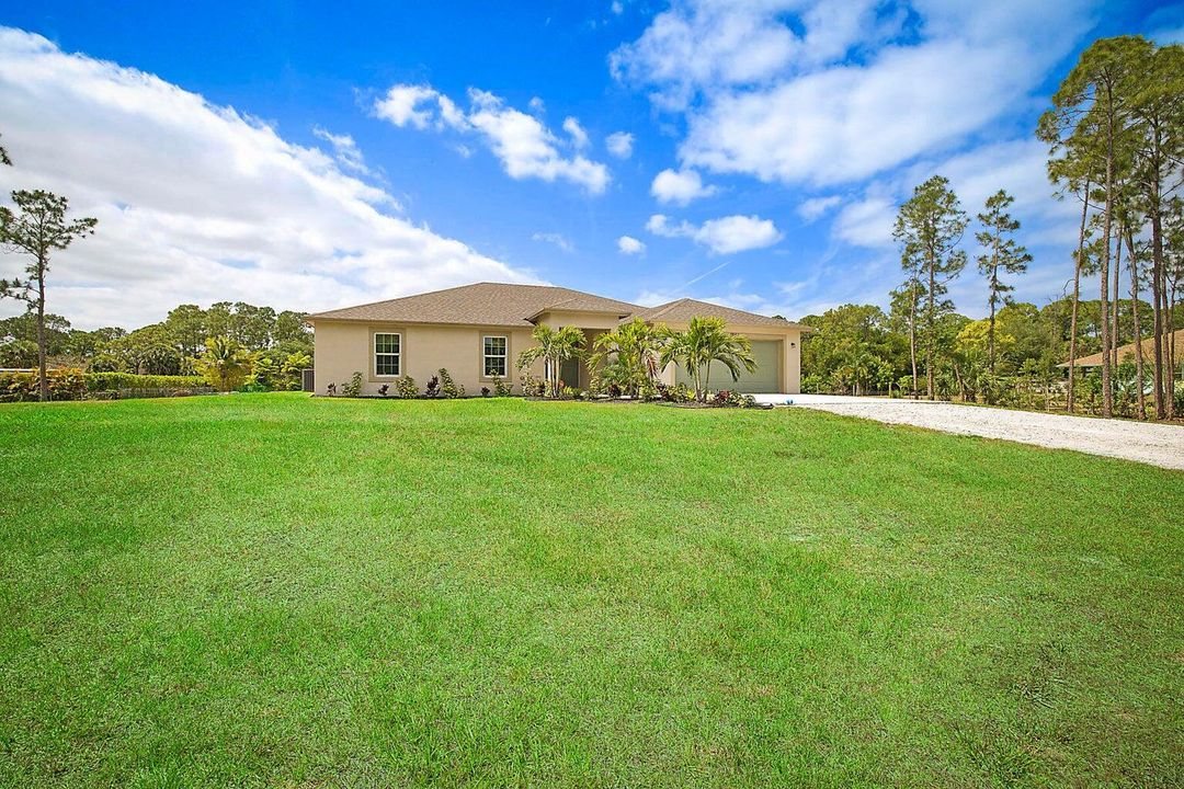 For Sale: $705,000 (4 beds, 2 baths, 2011 Square Feet)