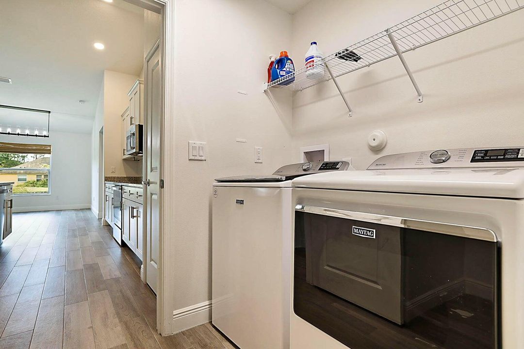 For Sale: $705,000 (4 beds, 2 baths, 2011 Square Feet)