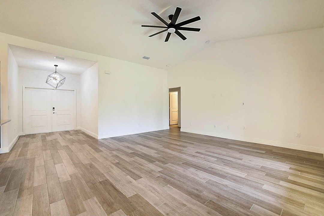 For Sale: $705,000 (4 beds, 2 baths, 2011 Square Feet)