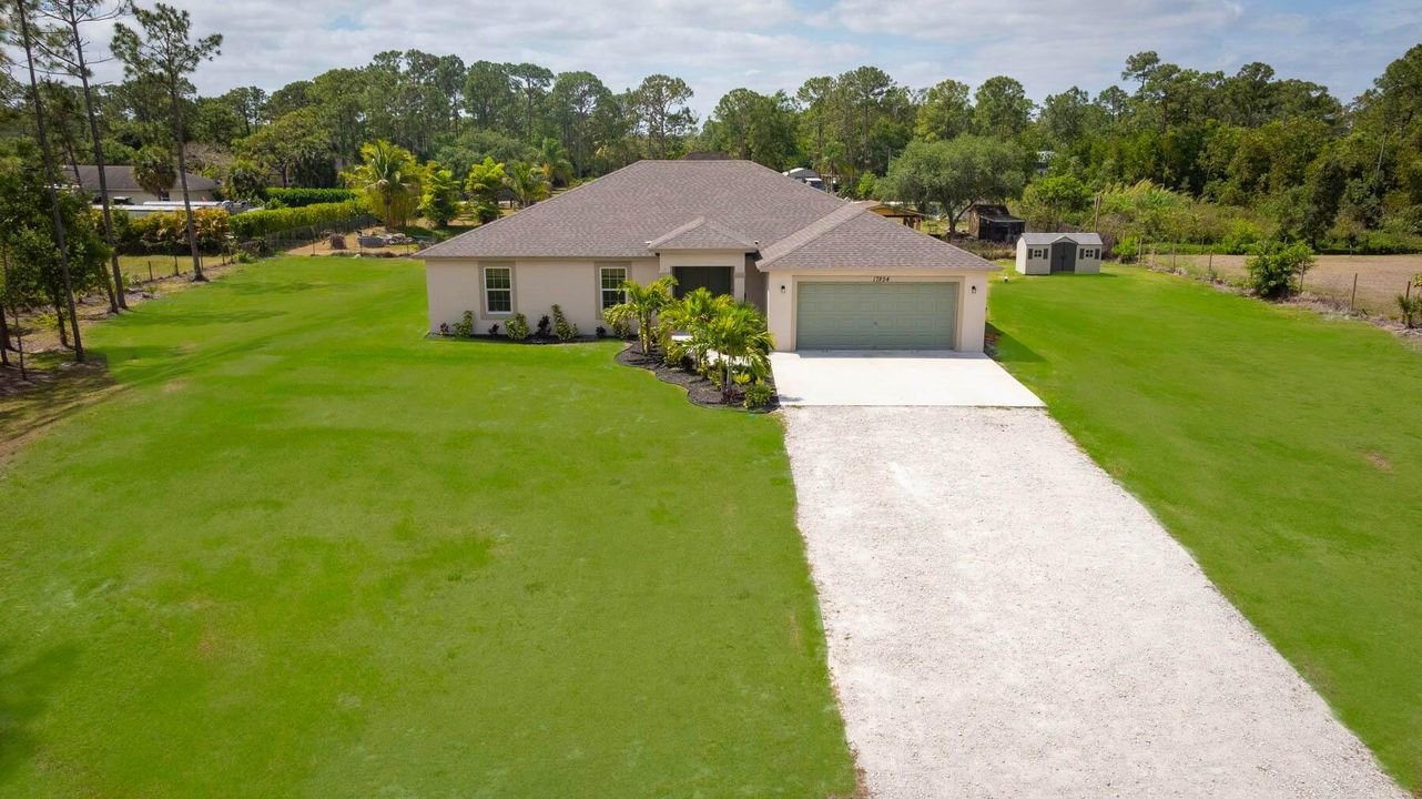 For Sale: $705,000 (4 beds, 2 baths, 2011 Square Feet)