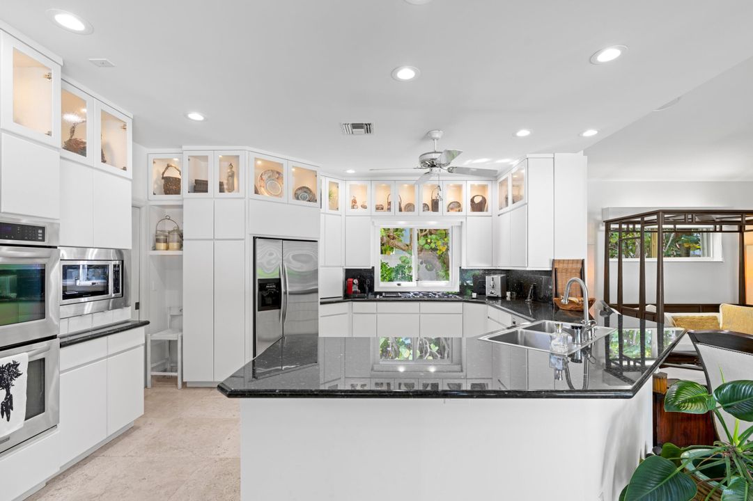 Activo con contrato: $3,375,000 (4 camas, 3 baños, 3462 Pies cuadrados)