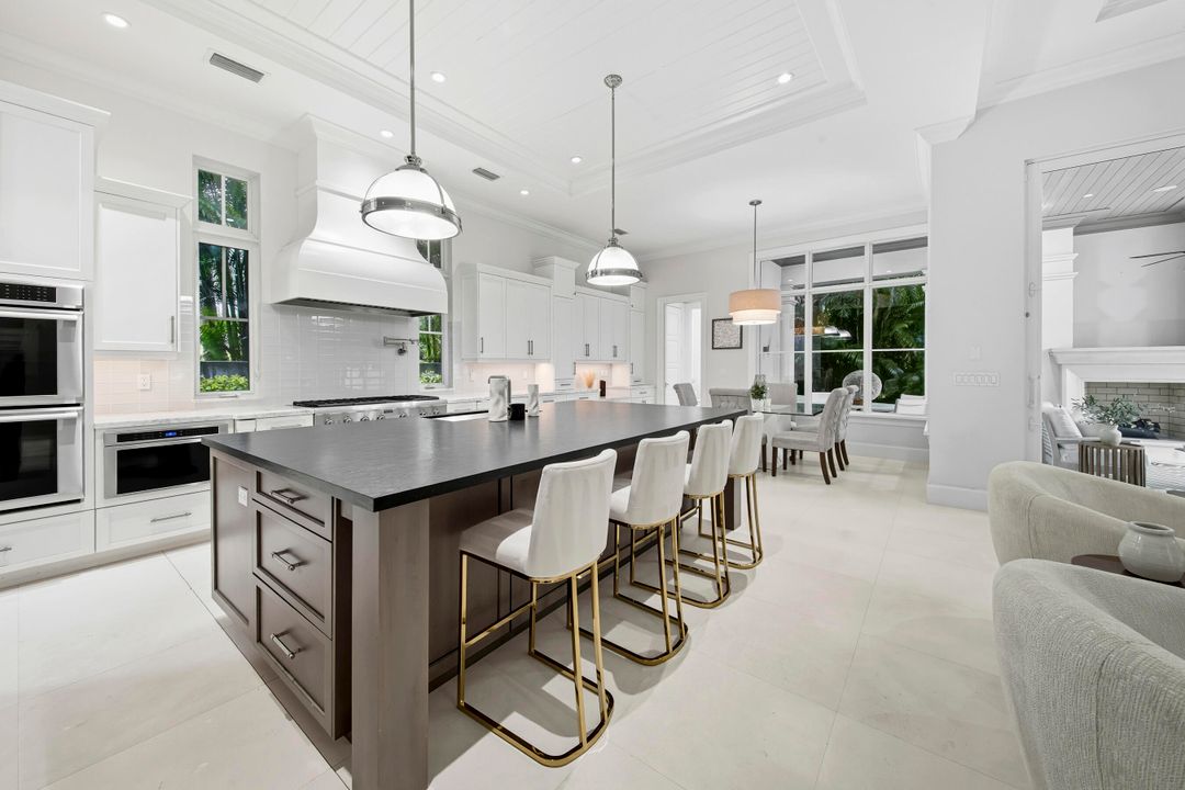 For Sale: $6,600,000 (4 beds, 4 baths, 5248 Square Feet)