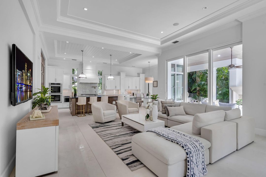 For Sale: $6,600,000 (4 beds, 4 baths, 5248 Square Feet)