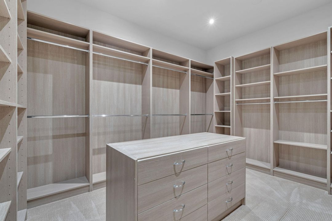 For Sale: $6,600,000 (4 beds, 4 baths, 5248 Square Feet)