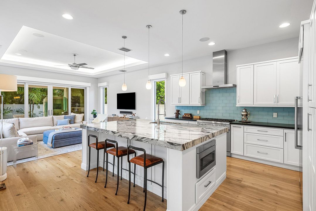 Active With Contract: $3,445,000 (4 beds, 4 baths, 3187 Square Feet)