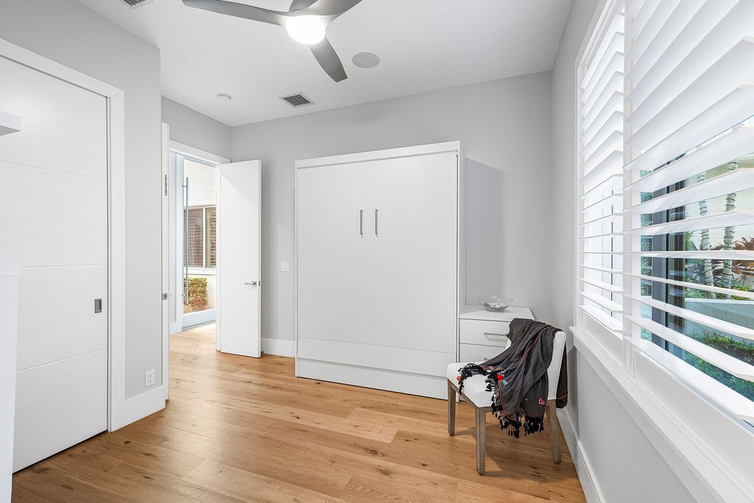 Active With Contract: $3,445,000 (4 beds, 4 baths, 3187 Square Feet)