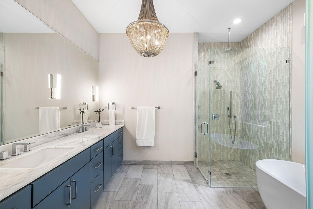 Active With Contract: $3,445,000 (4 beds, 4 baths, 3187 Square Feet)