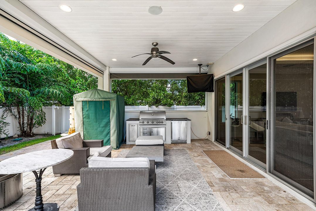 Active With Contract: $3,445,000 (4 beds, 4 baths, 3187 Square Feet)