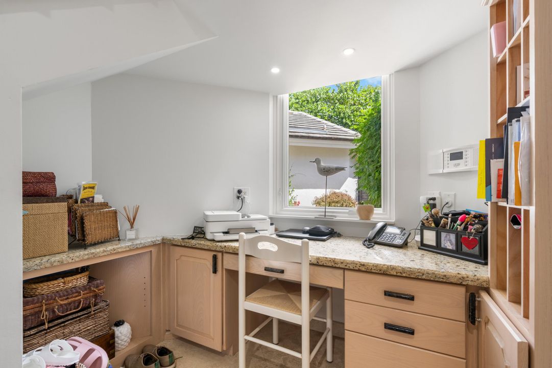 Activo con contrato: $3,375,000 (4 camas, 3 baños, 3462 Pies cuadrados)