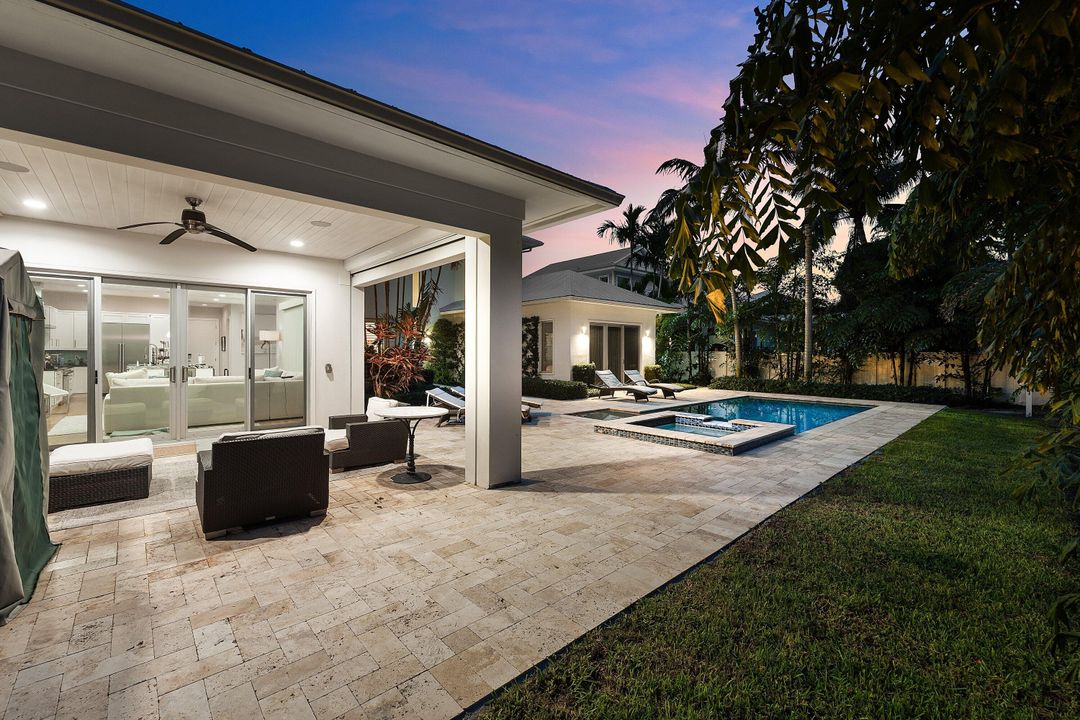 Active With Contract: $3,445,000 (4 beds, 4 baths, 3187 Square Feet)