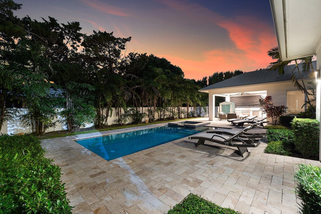 Active With Contract: $3,445,000 (4 beds, 4 baths, 3187 Square Feet)