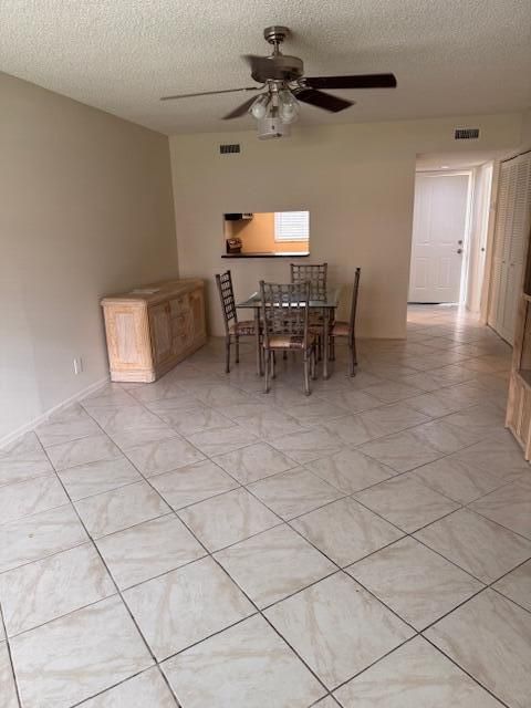 合同活跃: $110,000 (1 贝兹, 1 浴室, 660 平方英尺)