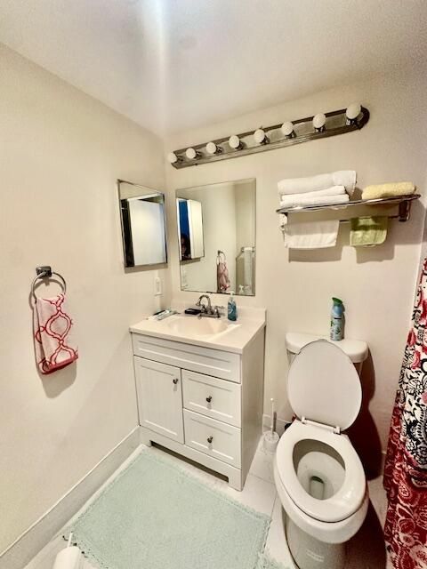 На продажу: $80,000 (1 спален, 1 ванн, 702 Квадратных фут)