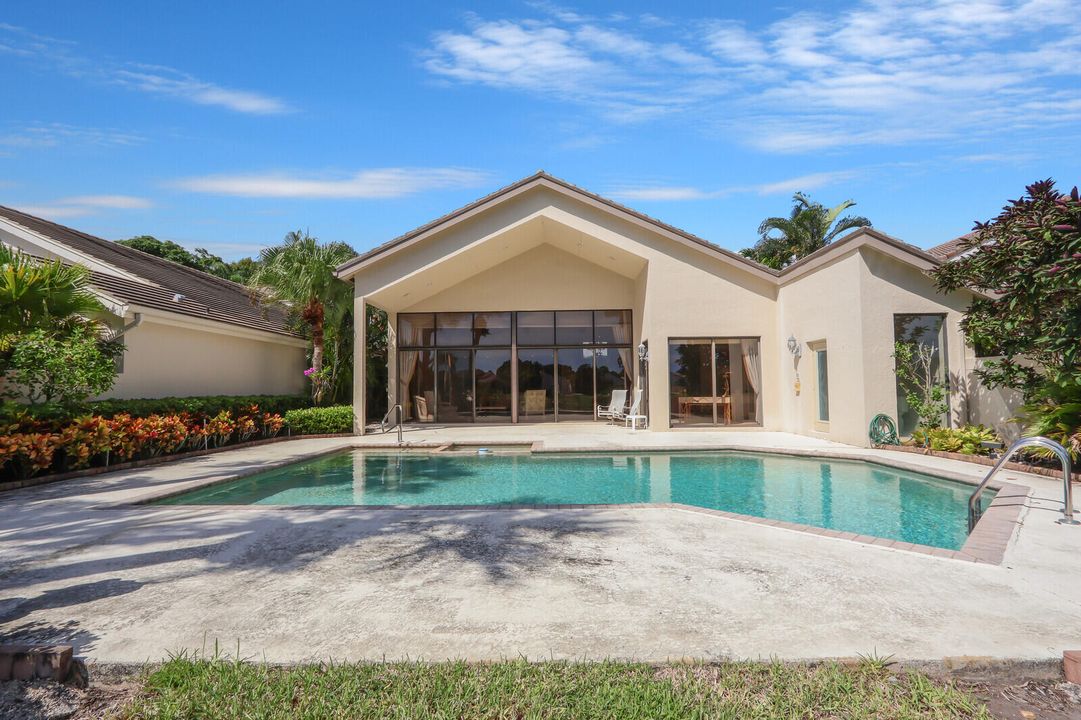 Active With Contract: $2,100,000 (5 beds, 6 baths, 3500 Square Feet)