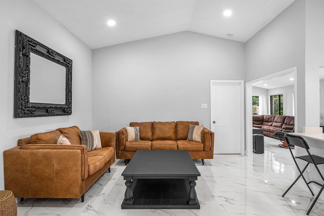 Active With Contract: $475,000 (3 beds, 2 baths, 1754 Square Feet)