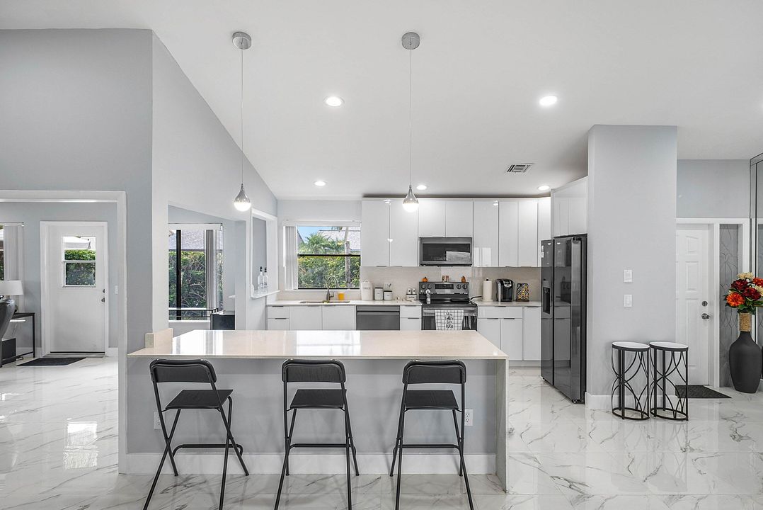 Active With Contract: $475,000 (3 beds, 2 baths, 1754 Square Feet)