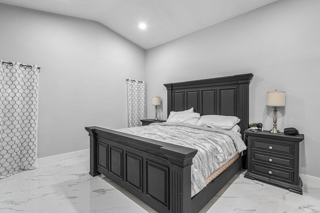 Active With Contract: $475,000 (3 beds, 2 baths, 1754 Square Feet)