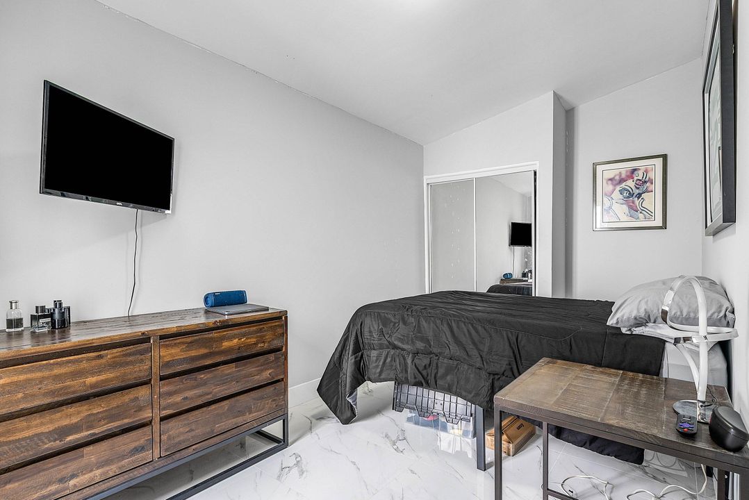 Active With Contract: $475,000 (3 beds, 2 baths, 1754 Square Feet)