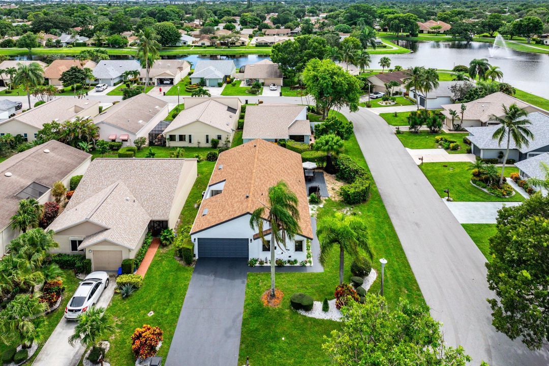 Active With Contract: $475,000 (3 beds, 2 baths, 1754 Square Feet)