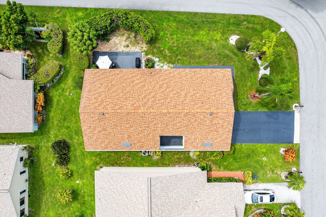 Active With Contract: $475,000 (3 beds, 2 baths, 1754 Square Feet)