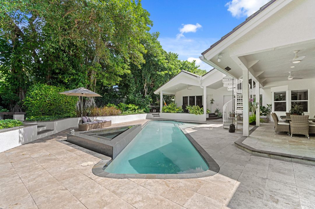 Activo con contrato: $3,375,000 (4 camas, 3 baños, 3462 Pies cuadrados)