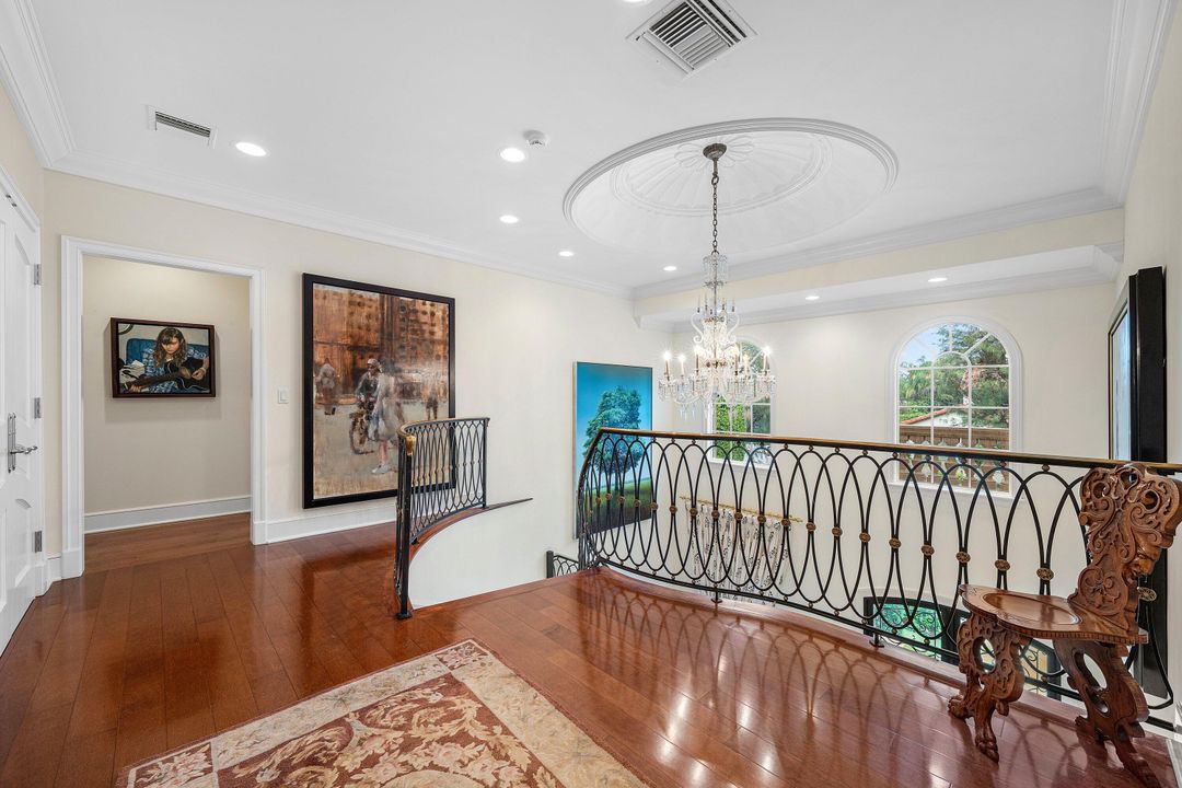 待售: $26,500,000 (4 贝兹, 6 浴室, 5988 平方英尺)