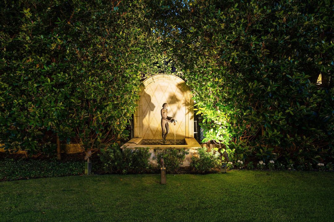 待售: $26,500,000 (4 贝兹, 6 浴室, 5988 平方英尺)