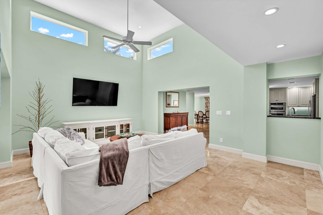 Active With Contract: $2,110,000 (4 beds, 3 baths, 2700 Square Feet)