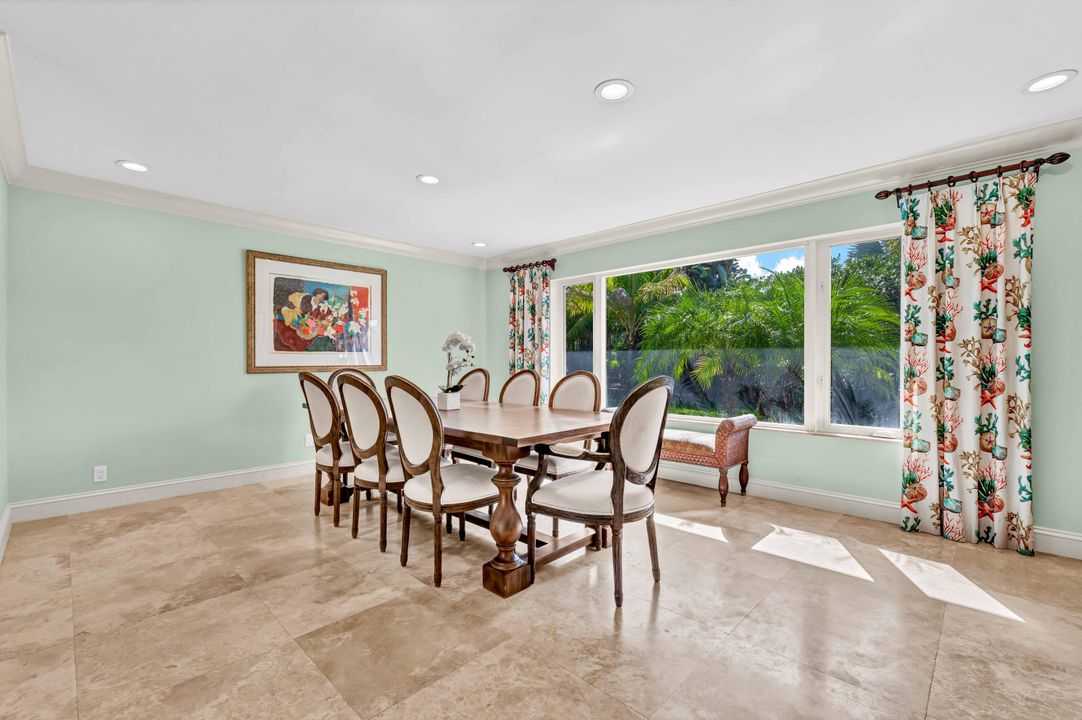 Active With Contract: $2,110,000 (4 beds, 3 baths, 2700 Square Feet)