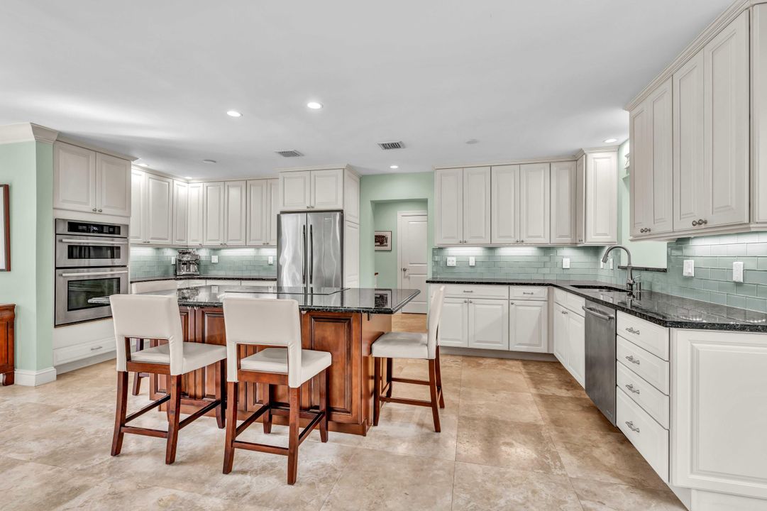 Active With Contract: $2,110,000 (4 beds, 3 baths, 2700 Square Feet)