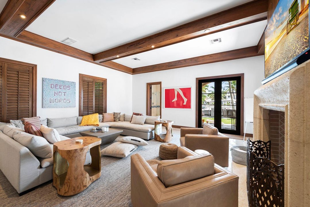 待售: $7,500,000 (4 贝兹, 5 浴室, 5159 平方英尺)