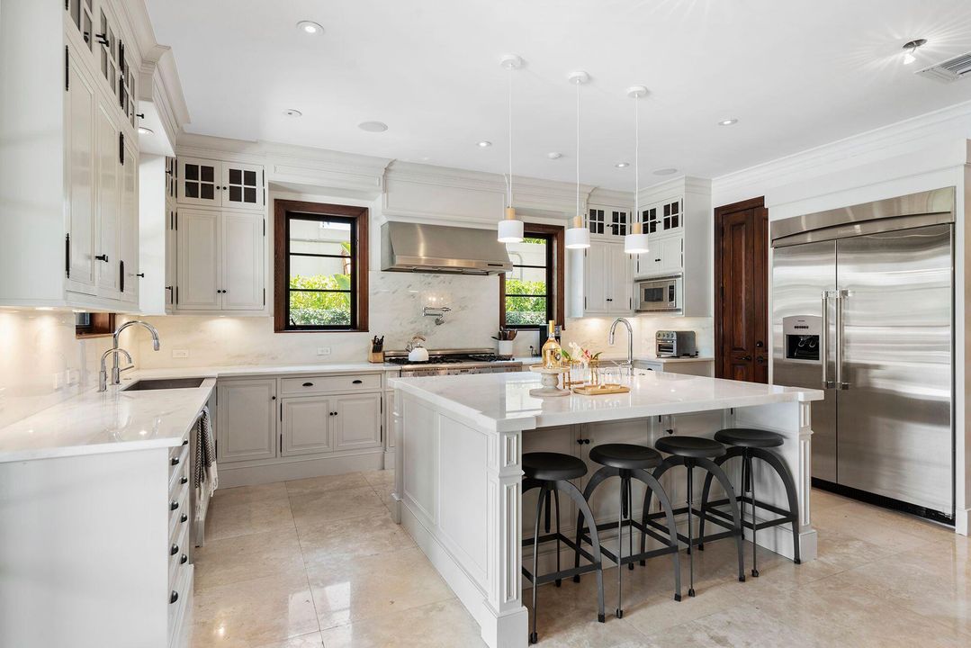 待售: $7,500,000 (4 贝兹, 5 浴室, 5159 平方英尺)