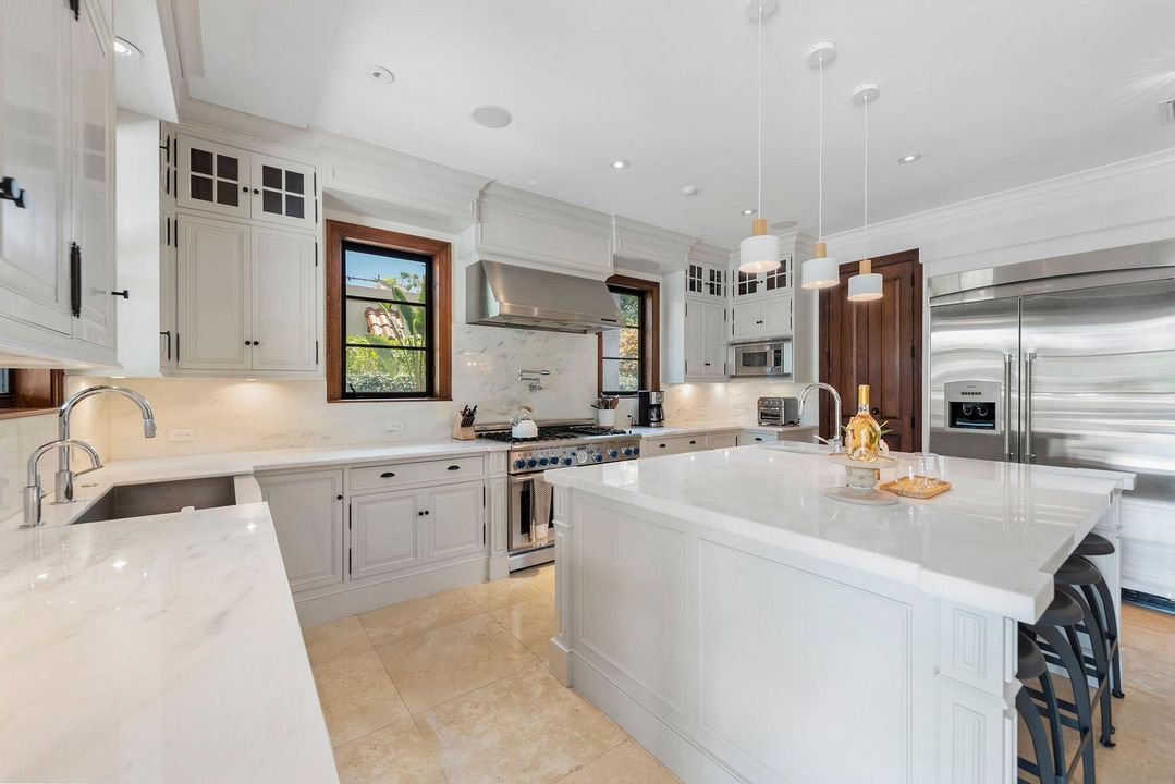 待售: $7,500,000 (4 贝兹, 5 浴室, 5159 平方英尺)