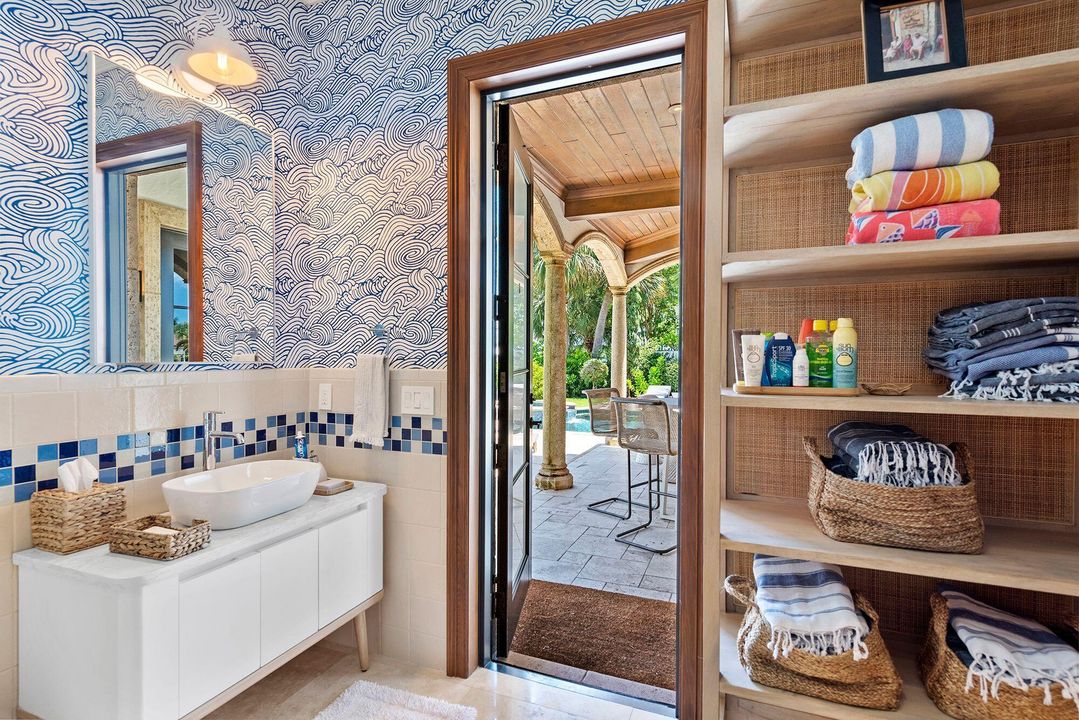 待售: $7,500,000 (4 贝兹, 5 浴室, 5159 平方英尺)