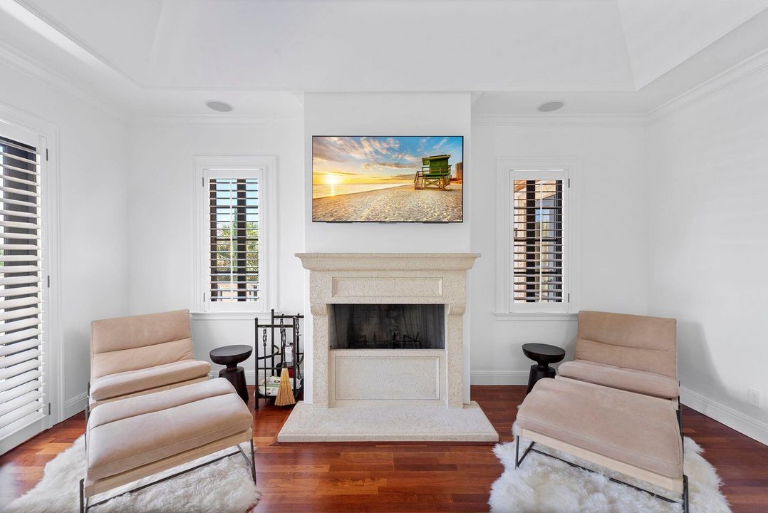 待售: $7,500,000 (4 贝兹, 5 浴室, 5159 平方英尺)