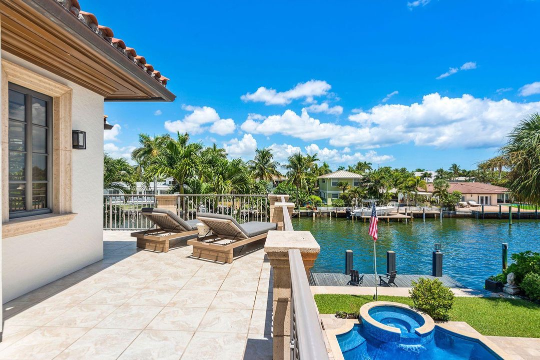 待售: $7,500,000 (4 贝兹, 5 浴室, 5159 平方英尺)