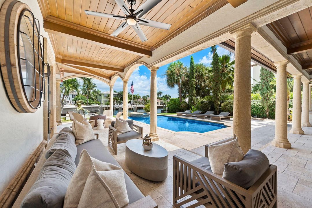 待售: $7,500,000 (4 贝兹, 5 浴室, 5159 平方英尺)